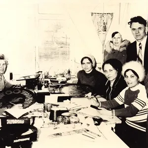 Історичні фото фабрики (з приватного архіву Людмили Горбулі) 8