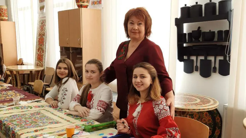 Дніпропетровський фаховий мистецько-художній коледж культури